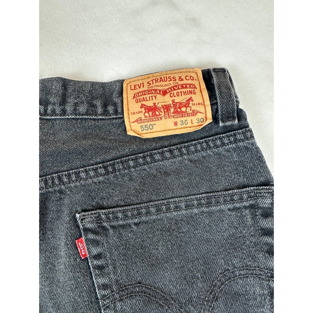 Levis 550 Relaxed Fit Jeans Mens 35x30 Faded Black Denim Straight Leg Pants - Picture 11 of 15